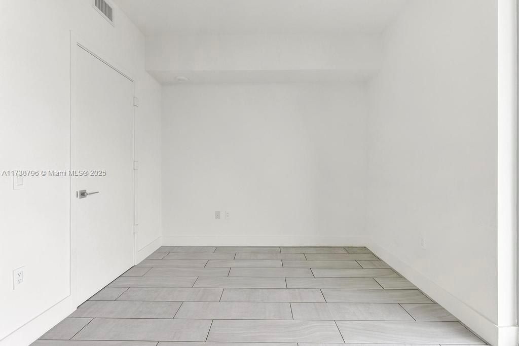 2000 Metropica Way, Unit 2307, Sunrise, FL 33323 Photo