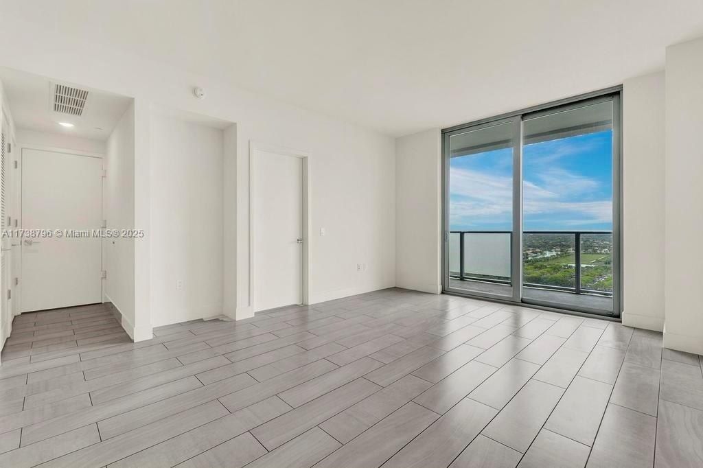 2000 Metropica Way, Unit 2307, Sunrise, FL 33323 Photo
