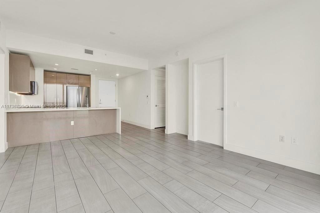 2000 Metropica Way, Unit 2307, Sunrise, FL 33323 Photo