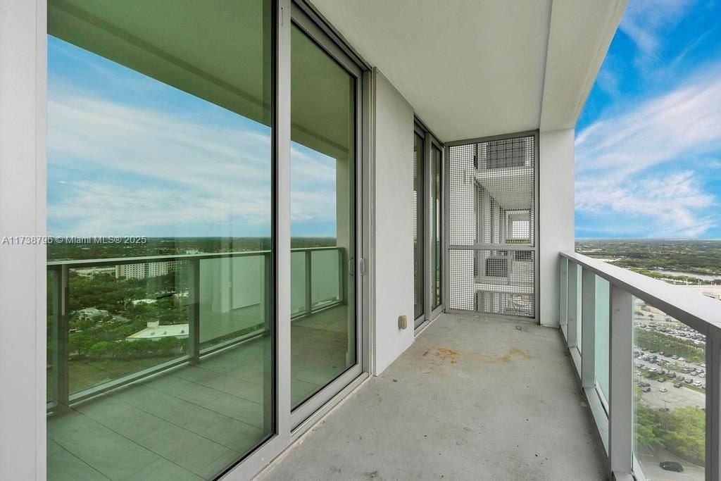 2000 Metropica Way, Unit 2307, Sunrise, FL 33323 Photo