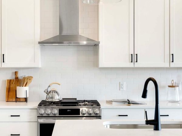 3468 Knightsbridge Trail N, Lake Elmo, MN 55042