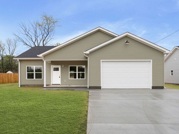 803 Shepard St S, Winchester, TN 37398