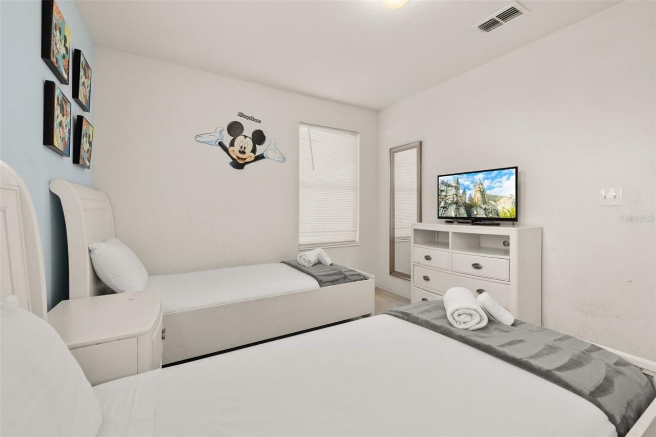 947 Emerald Green Court, Kissimmee, FL 34746 Photo