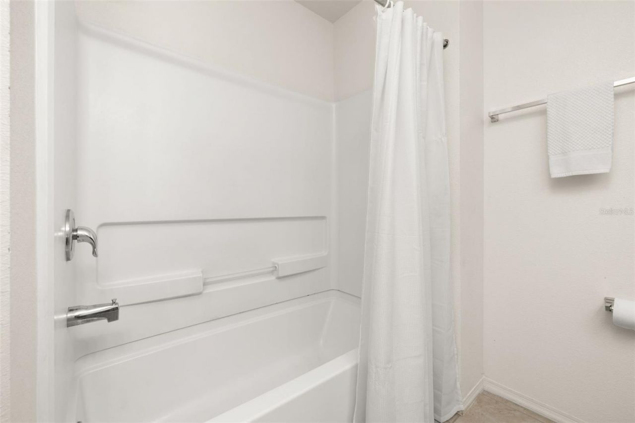 947 Emerald Green Court, Kissimmee, FL 34746 Photo
