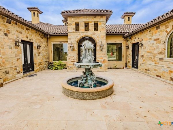 1024 Spanish Trail, New Braunfels, TX 78132