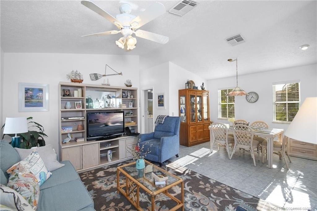 10725 S Ocean Drive, Unit 214, Jensen Beach, FL 34957 Photo
