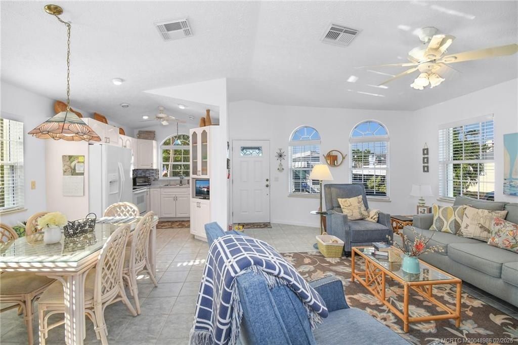 10725 S Ocean Drive, Unit 214, Jensen Beach, FL 34957 Photo