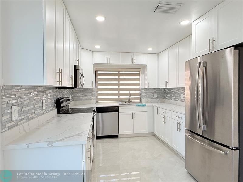 10661 NW 17th Place, Unit 10661, Plantation, FL 33322 Photo