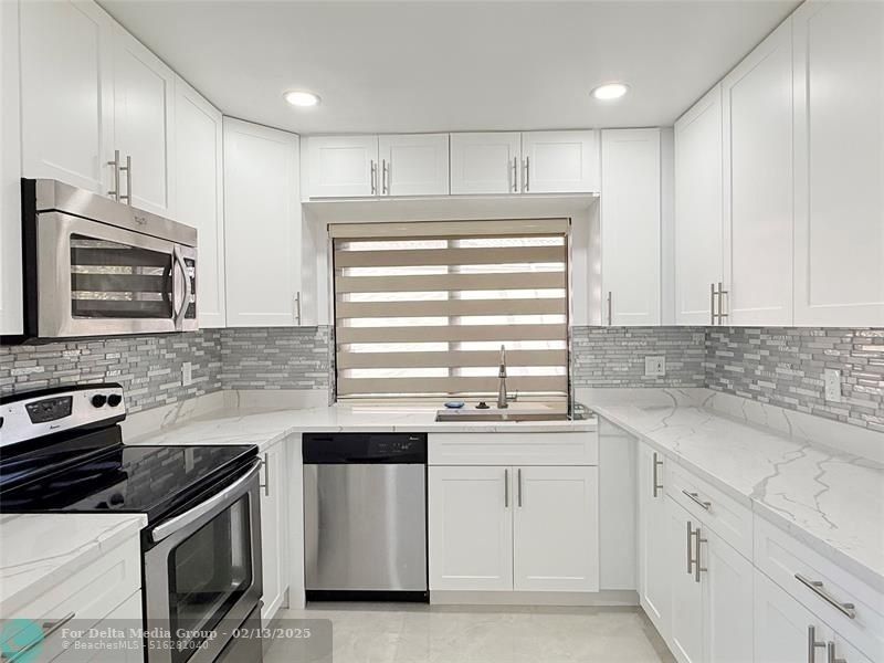 10661 NW 17th Place, Unit 10661, Plantation, FL 33322 Photo