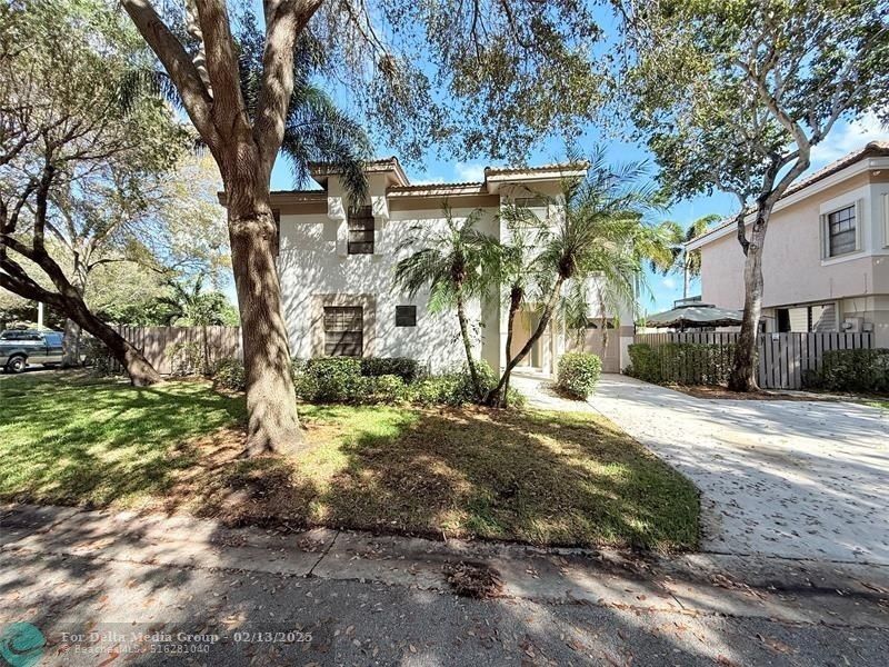 10661 NW 17th Place, Unit 10661, Plantation, FL 33322 Photo