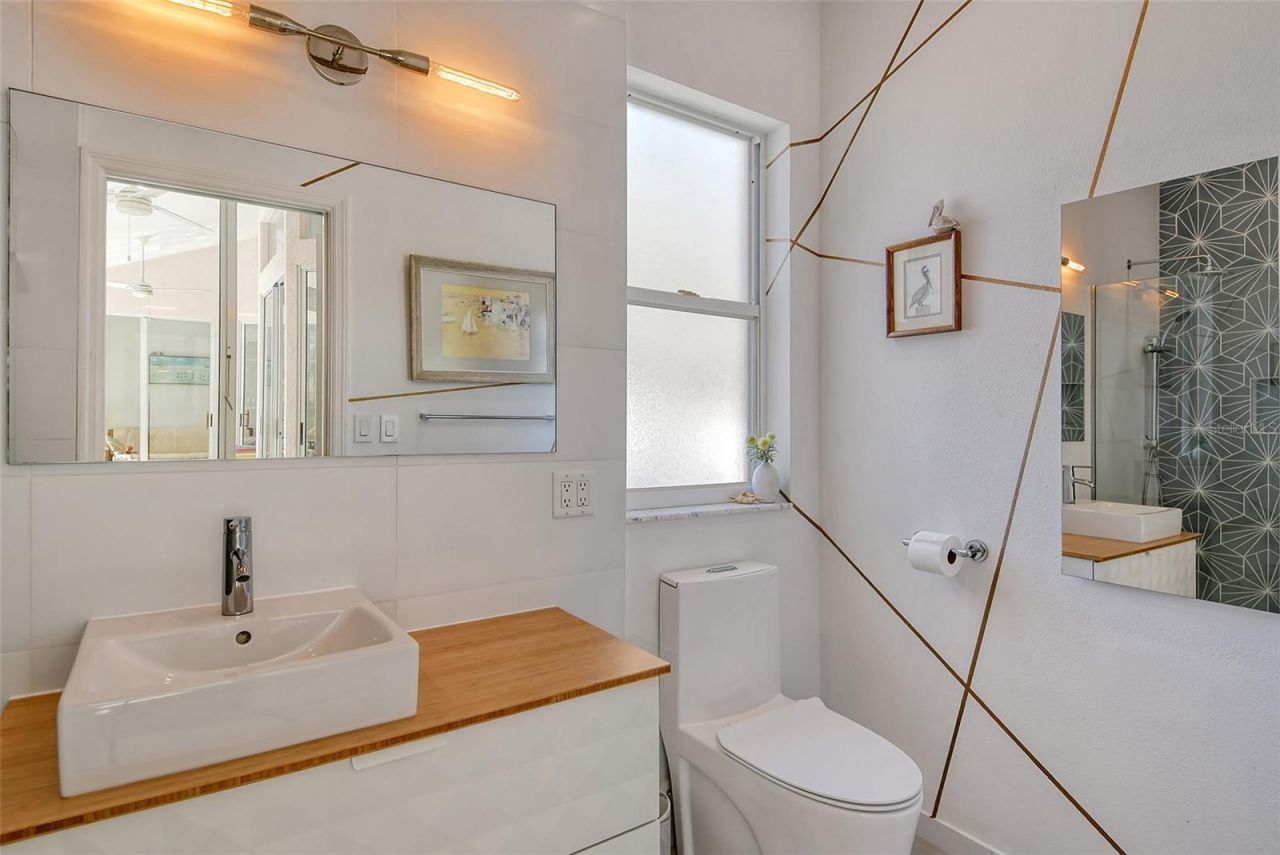 746 Plymouth Street, Sarasota, FL 34242 Photo