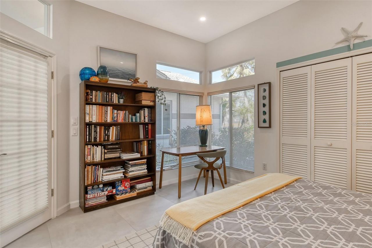 746 Plymouth Street, Sarasota, FL 34242 Photo