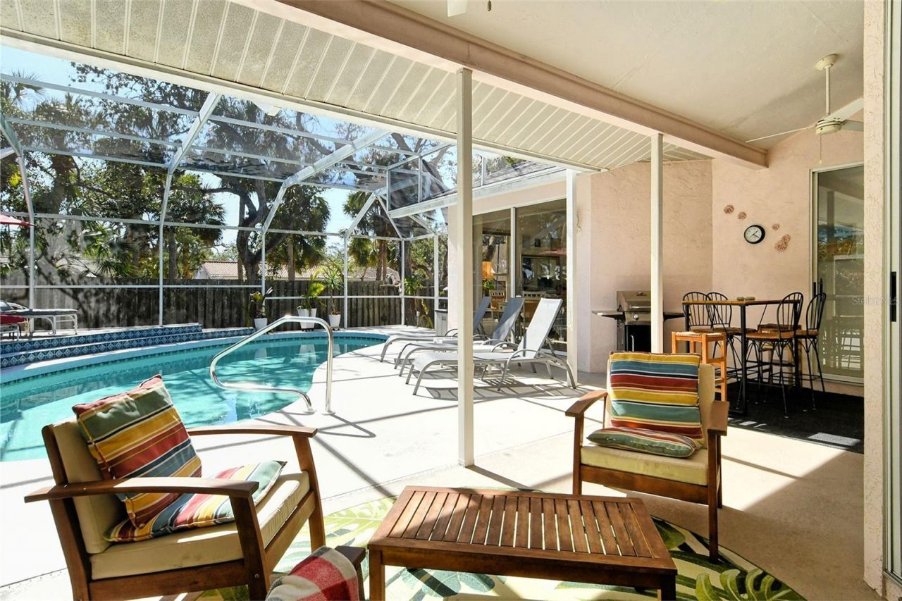 746 Plymouth Street, Sarasota, FL 34242 Photo