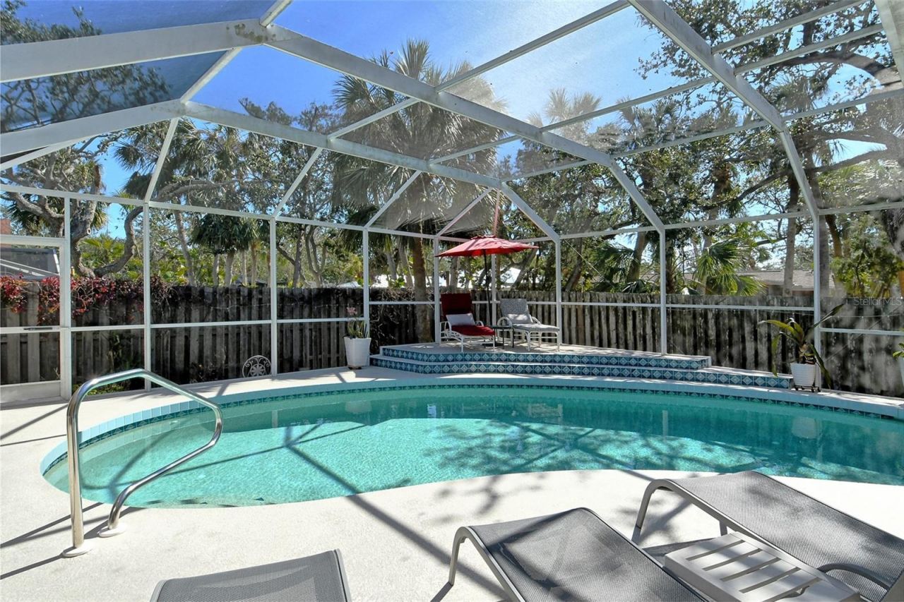 746 Plymouth Street, Sarasota, FL 34242 Photo