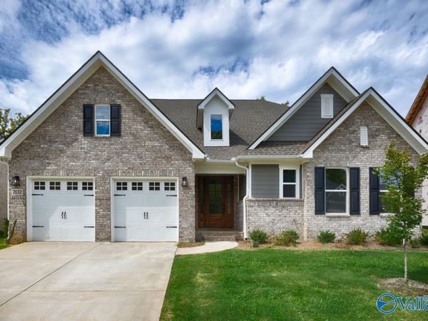 2132 Bloomfell Bend SW, Huntsville, AL 35802