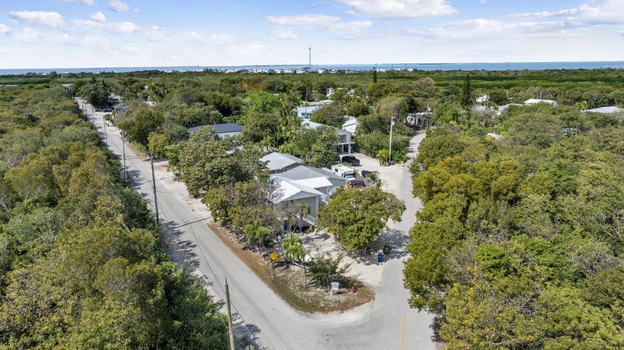 102 Harry Harris Drive, Tavernier, FL 33070 Photo