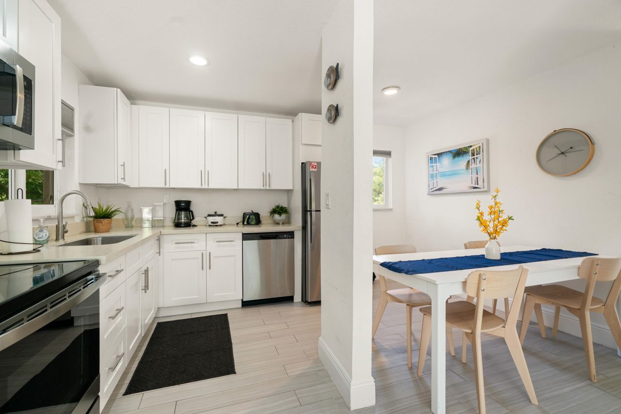 102 Harry Harris Drive, Tavernier, FL 33070 Photo