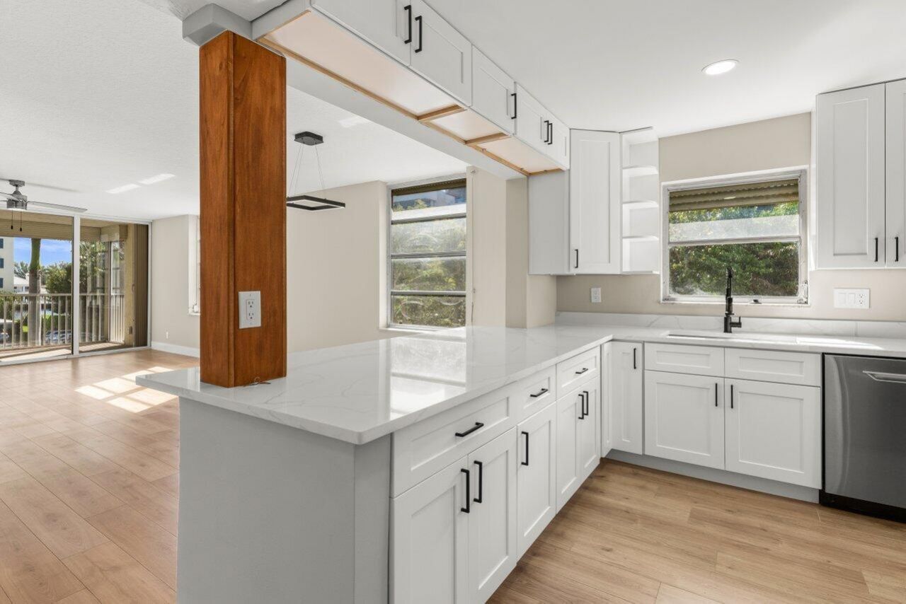 1 Harbourside Drive, Unit 1301, Delray Beach, FL 33483 Photo