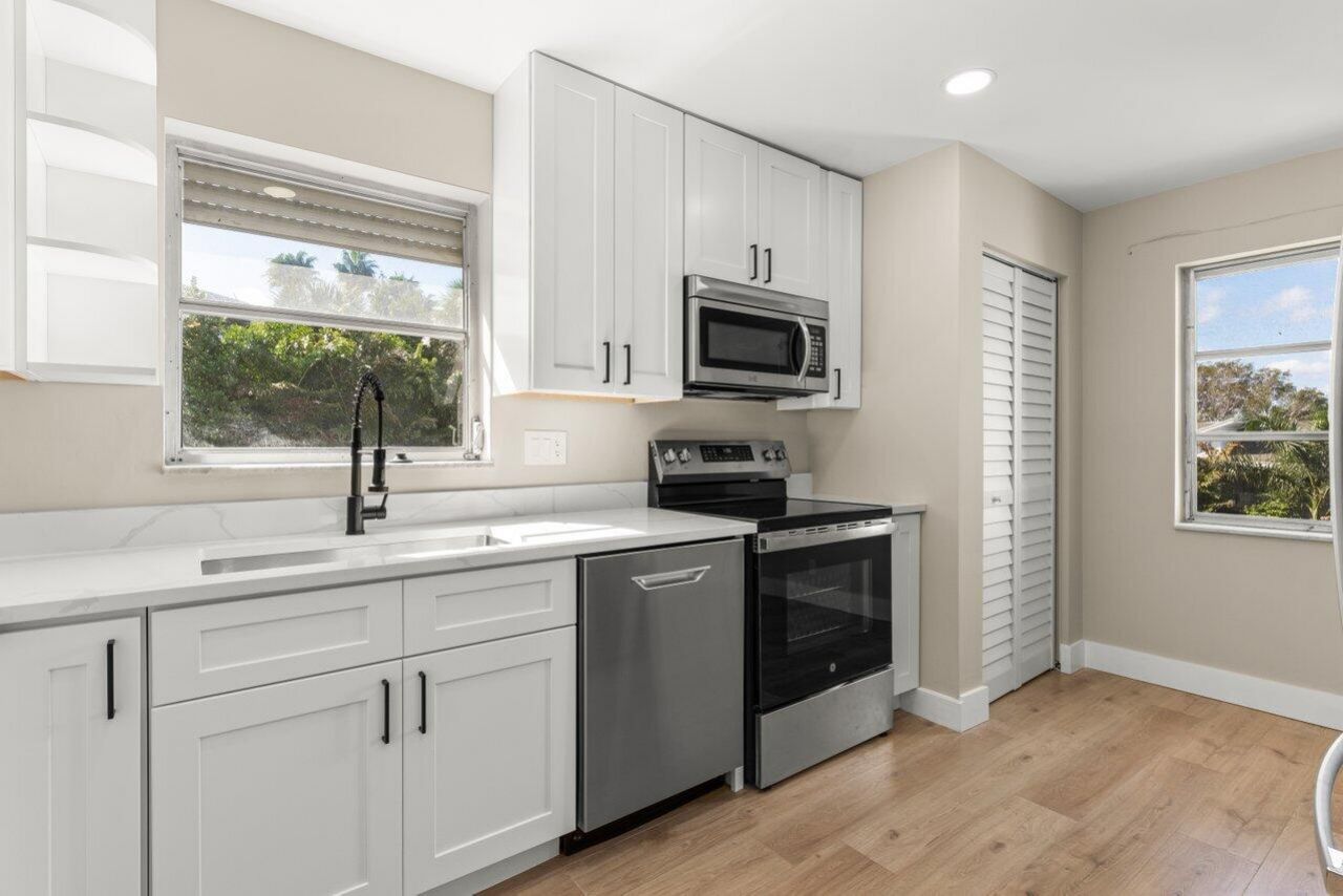 1 Harbourside Drive, Unit 1301, Delray Beach, FL 33483 Photo