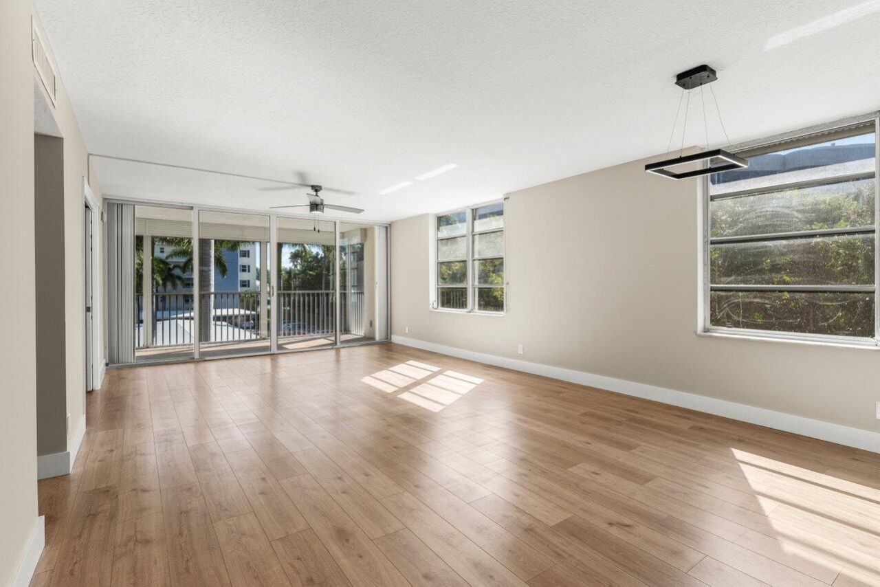 1 Harbourside Drive, Unit 1301, Delray Beach, FL 33483 Photo