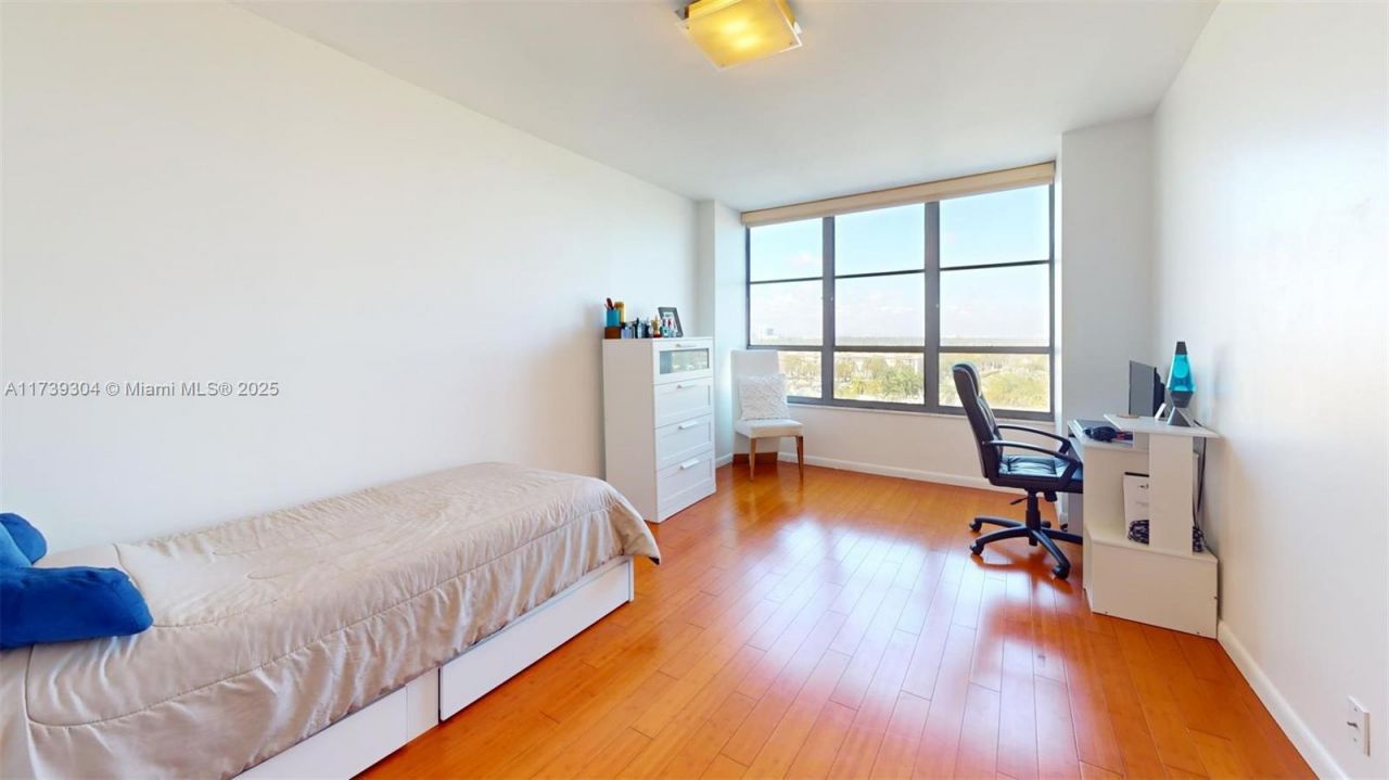 600 N Three Islands Blvd, Unit 803, Hallandale Beach, FL 33009 Photo