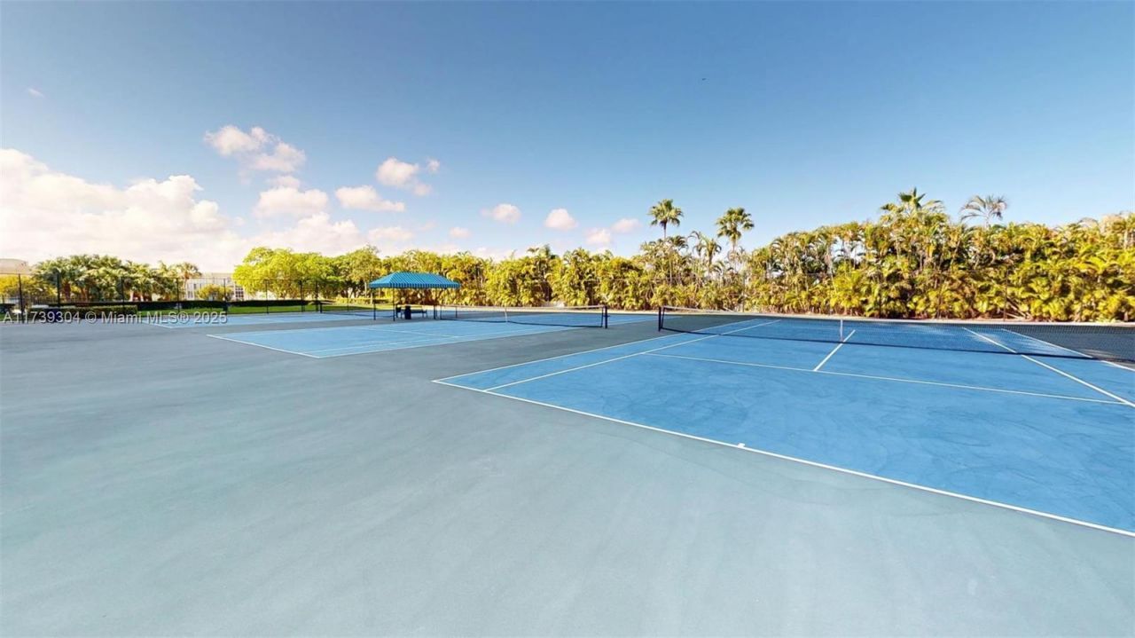 600 N Three Islands Blvd, Unit 803, Hallandale Beach, FL 33009 Photo