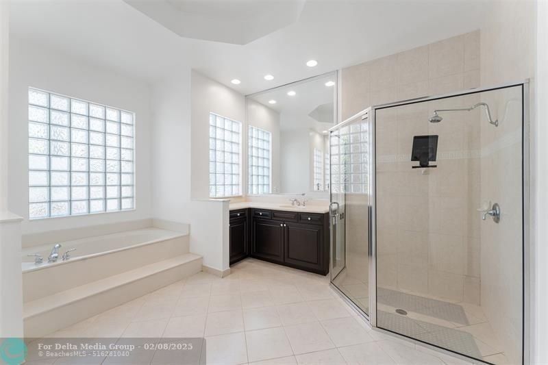 5318 SW 195th Terrace, Miramar, FL 33029 Photo