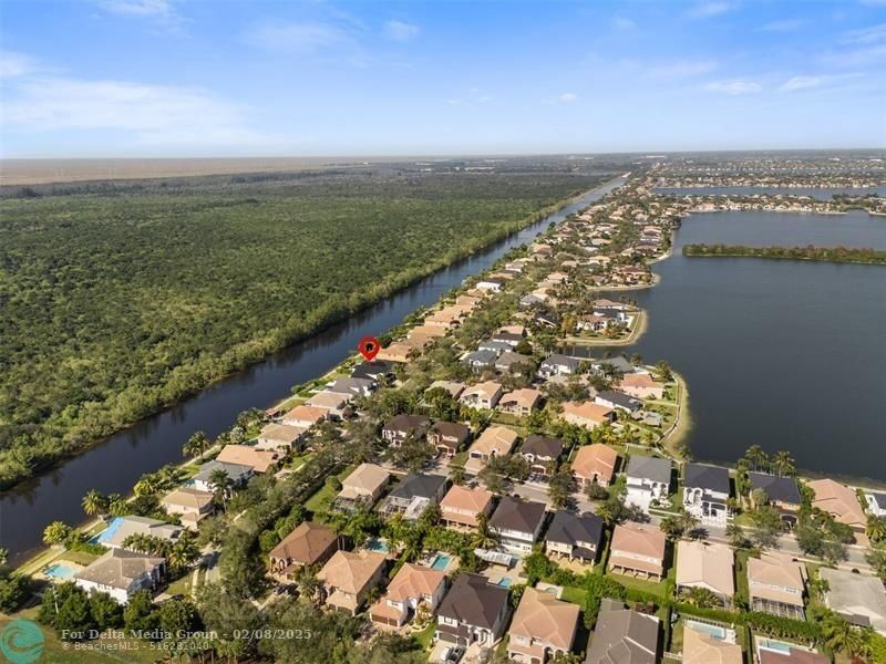 5318 SW 195th Terrace, Miramar, FL 33029 Photo