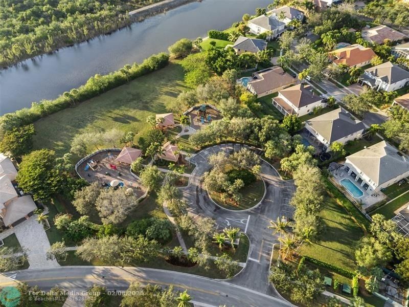 5318 SW 195th Terrace, Miramar, FL 33029 Photo