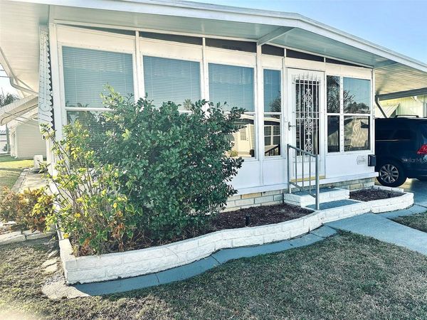 2000 E BAY DRIVE, Unit 112, LARGO, FL 33771