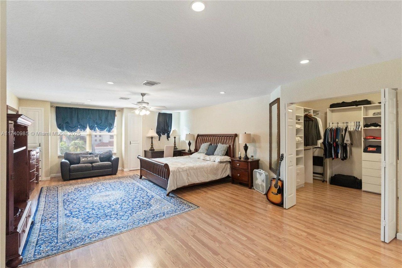 1113 SW 156th Ter, Pembroke Pines, FL 33027 Photo