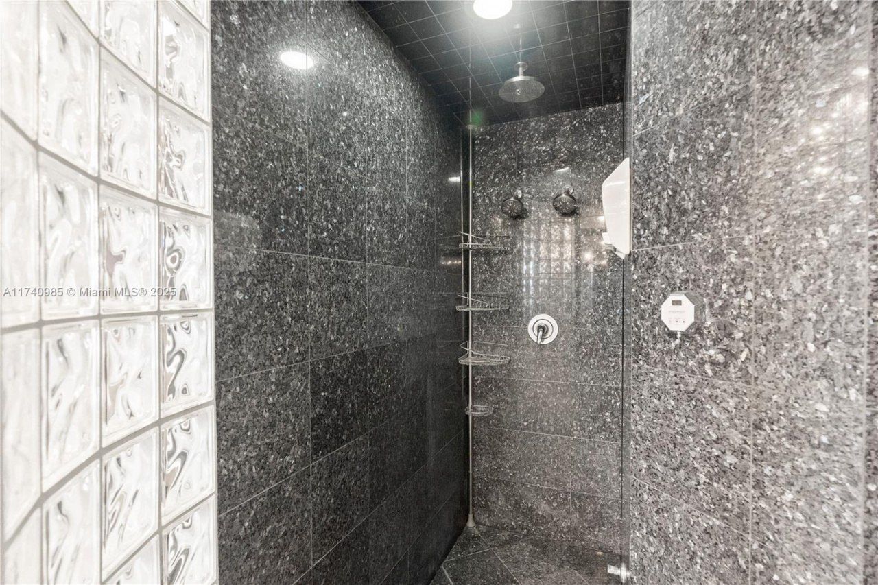 1113 SW 156th Ter, Pembroke Pines, FL 33027 Photo