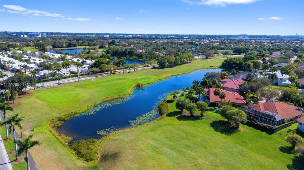 1113 SW 156th Ter, Pembroke Pines, FL 33027 Photo