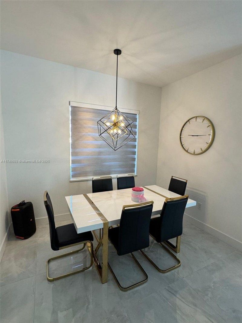 512 NE Juanita Pl, Cape Coral, FL 33909 Photo