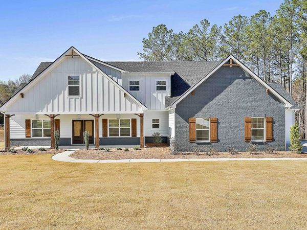 45 Sanders Crossing, Unit 13, Newnan, GA 30263