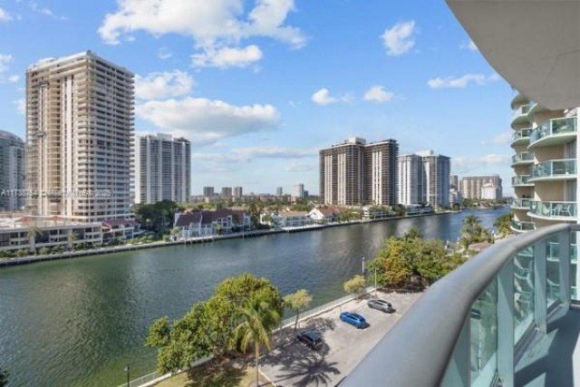 19390 Collins Ave, Unit 817, Sunny Isles Beach, FL 33160 Photo