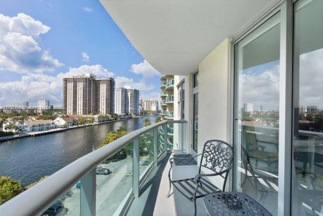 19390 Collins Ave, Unit 817, Sunny Isles Beach, FL 33160 Photo