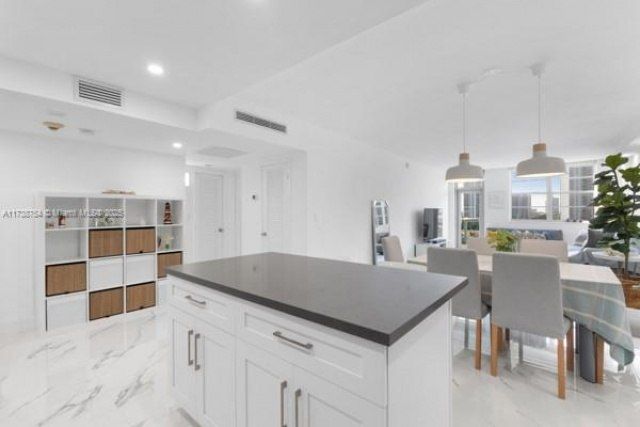 19390 Collins Ave, Unit 817, Sunny Isles Beach, FL 33160 Photo