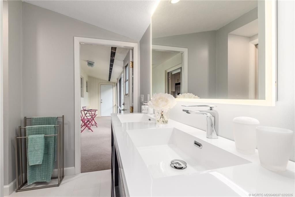 9026 SE Bobwhite Street, Hobe Sound, FL 33455 Photo