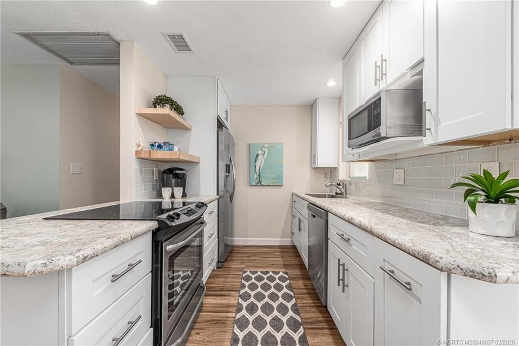 9026 SE Bobwhite Street, Hobe Sound, FL 33455 Photo