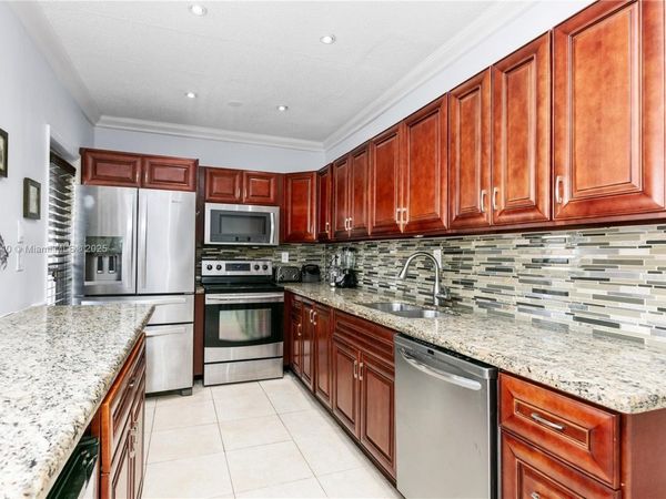 3131 S Ocean Dr, Unit 211, Hallandale Beach, FL 33009