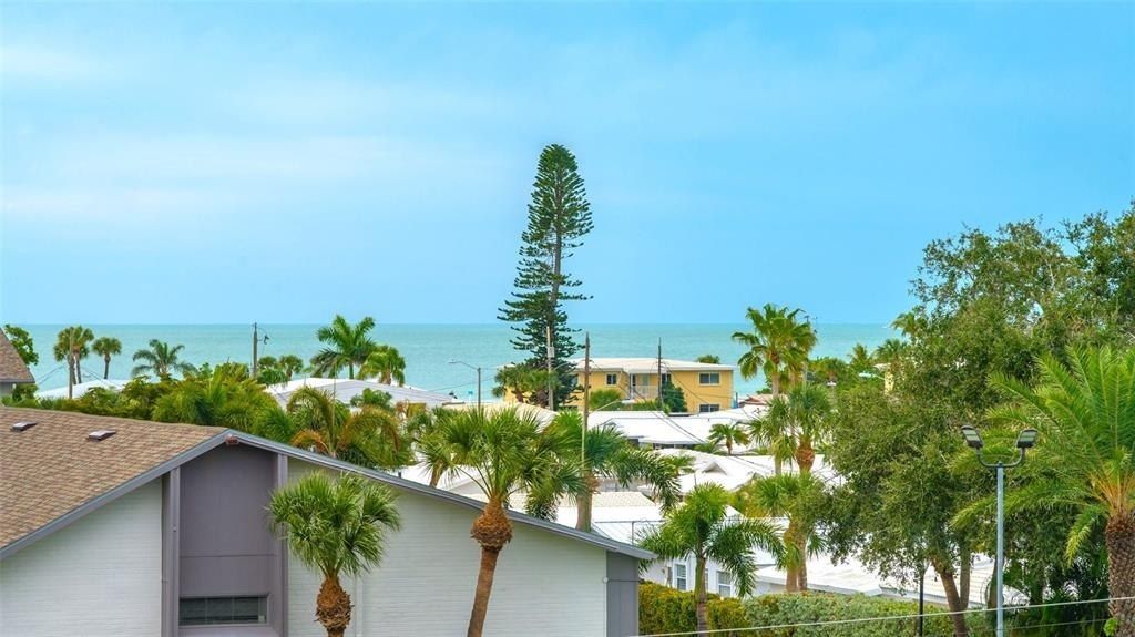 1200 E Peppertree Lane, Unit 305, Sarasota, FL 34242 Photo