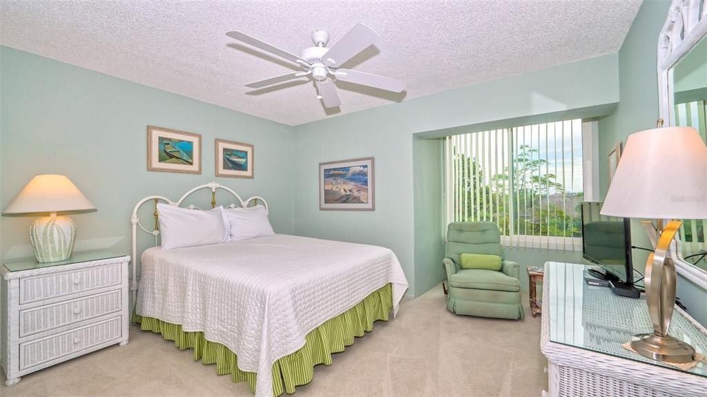 1200 E Peppertree Lane, Unit 305, Sarasota, FL 34242 Photo