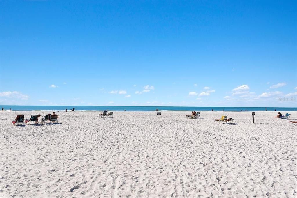 1200 E Peppertree Lane, Unit 305, Sarasota, FL 34242 Photo