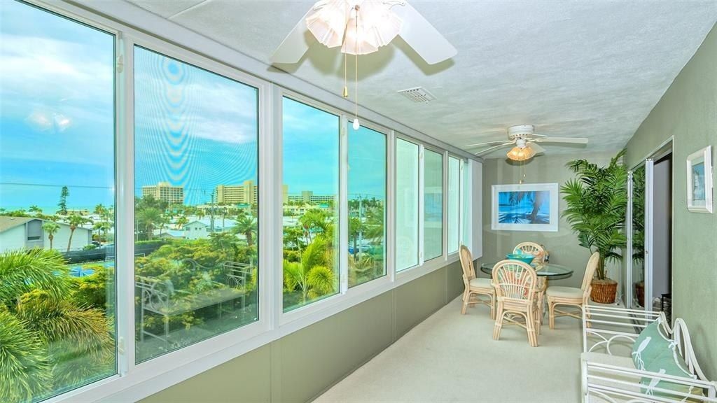 1200 E Peppertree Lane, Unit 305, Sarasota, FL 34242 Photo