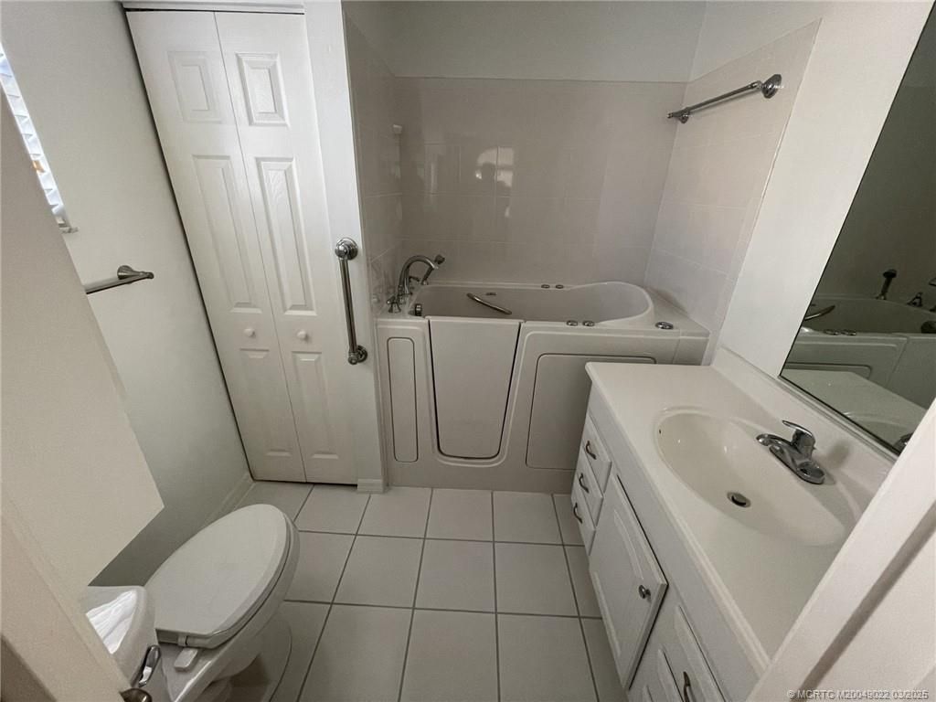 286 Nettles Boulevard, Jensen Beach, FL 34957 Photo