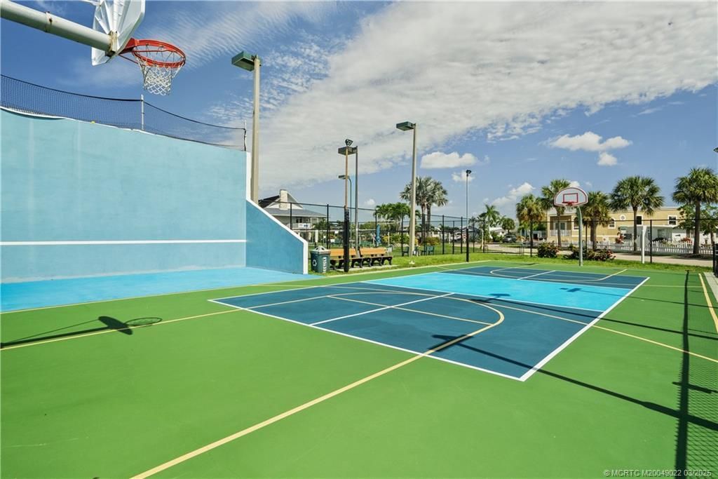 286 Nettles Boulevard, Jensen Beach, FL 34957 Photo