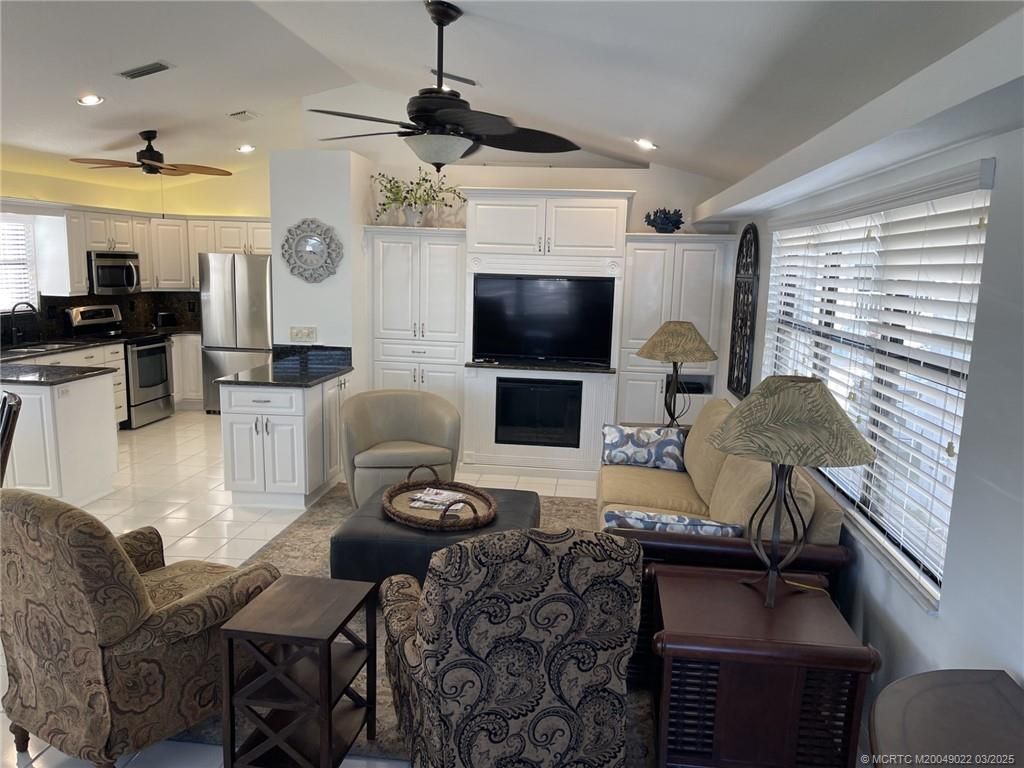 286 Nettles Boulevard, Jensen Beach, FL 34957 Photo