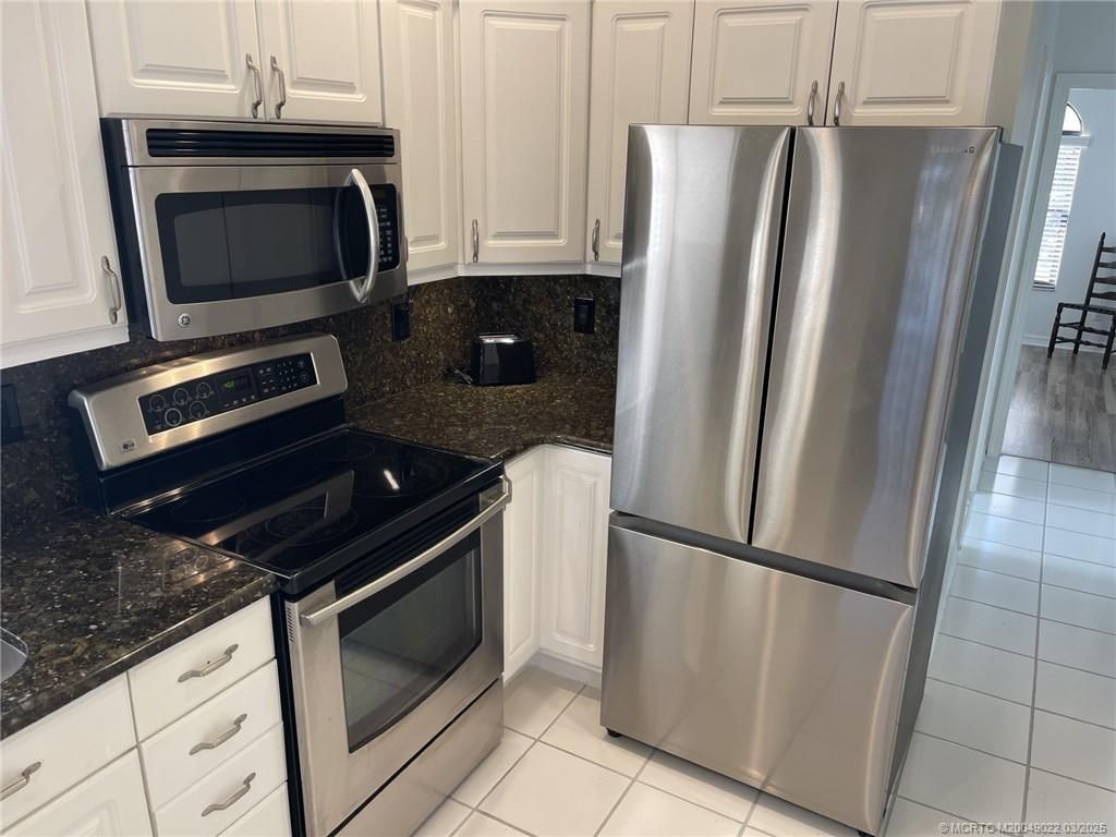 286 Nettles Boulevard, Jensen Beach, FL 34957 Photo