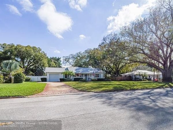 2180 Seville Ave, Vero Beach, FL 32960